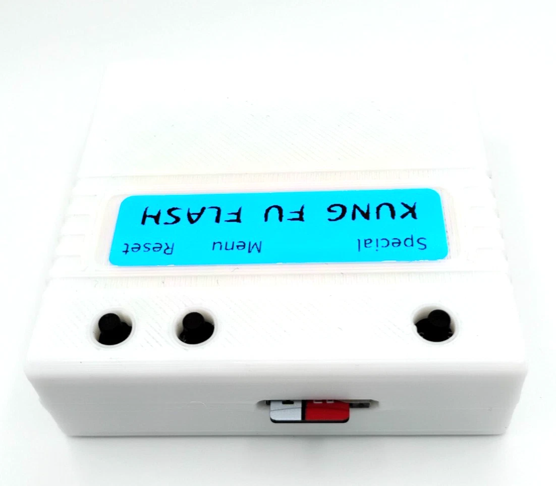 Kung Fu Flash: The Ultimate C64/128 Cartridge - White Case + 32Gb Card thumbnail 2